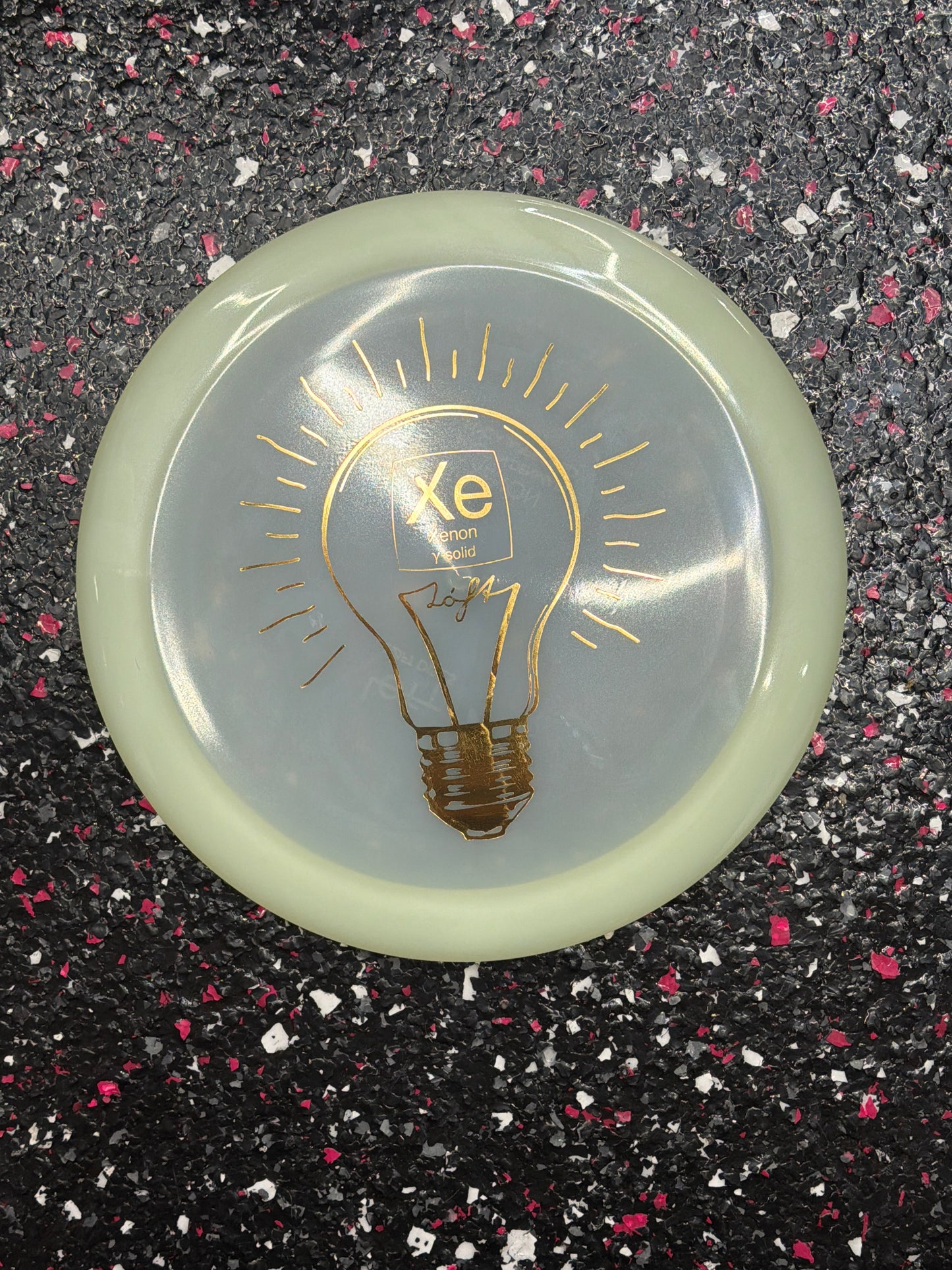 9 | 3 | 0 | 4 Loft Discs Xenon Y-Solid Glow